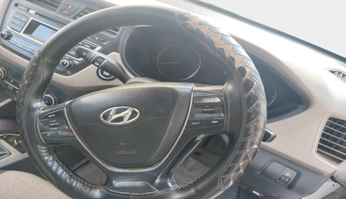 2014 Hyundai Elite i20 SPORTZ 1.4 CRDI, Diesel, Manual, 1,96,447 km, interior