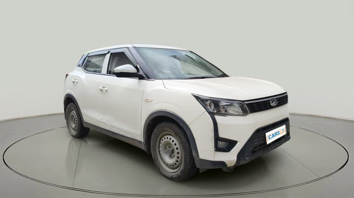 2021 Mahindra XUV300 W4 1.5 DIESEL, Diesel, Manual, 1,74,623 km, exterior