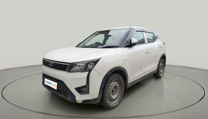 2021 Mahindra XUV300 W4 1.5 DIESEL, Diesel, Manual, 1,74,623 km, exterior