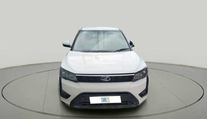 2021 Mahindra XUV300 W4 1.5 DIESEL, Diesel, Manual, 1,74,623 km, exterior