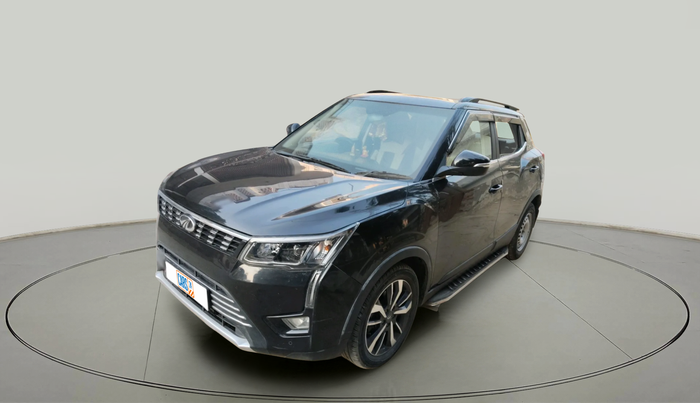 2021 Mahindra XUV300 W8 (O) 1.2 PETROL, Petrol, Manual, 36,279 km, exterior