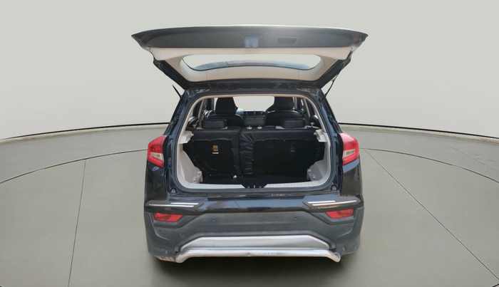 2021 Mahindra XUV300 W8 (O) 1.2 PETROL, Petrol, Manual, 36,279 km, exterior