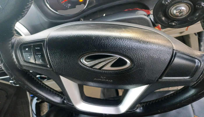 2016 Mahindra TUV300 T8, Diesel, Manual, 1,20,314 km, interior