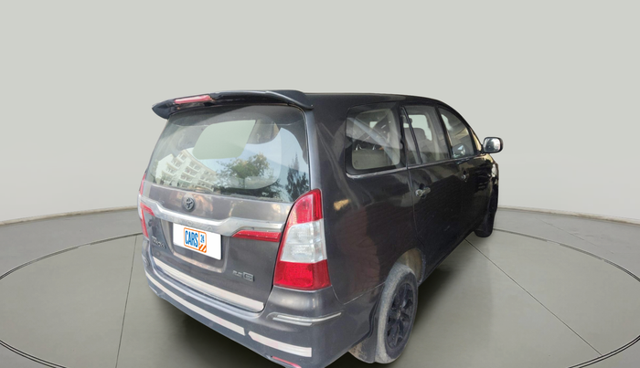 2011 Toyota Innova 2.5 G2 8STR, Diesel, Manual, 2,07,274 km, exterior