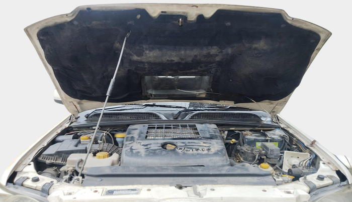 2014 Mahindra Scorpio VLX 2WD, Diesel, Manual, 68,582 km, exterior