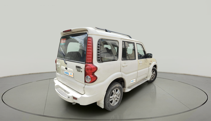 2014 Mahindra Scorpio VLX 2WD, Diesel, Manual, 68,582 km, exterior