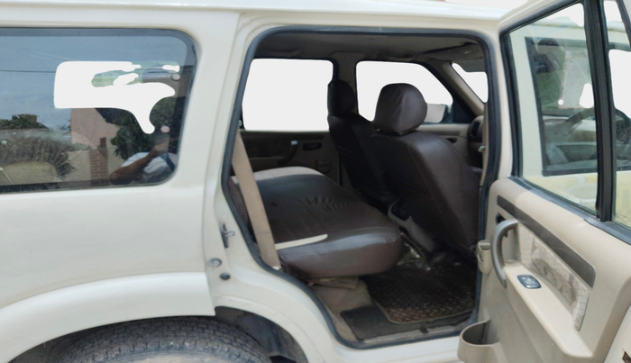 2014 Mahindra Scorpio VLX 2WD, Diesel, Manual, 68,582 km, interior