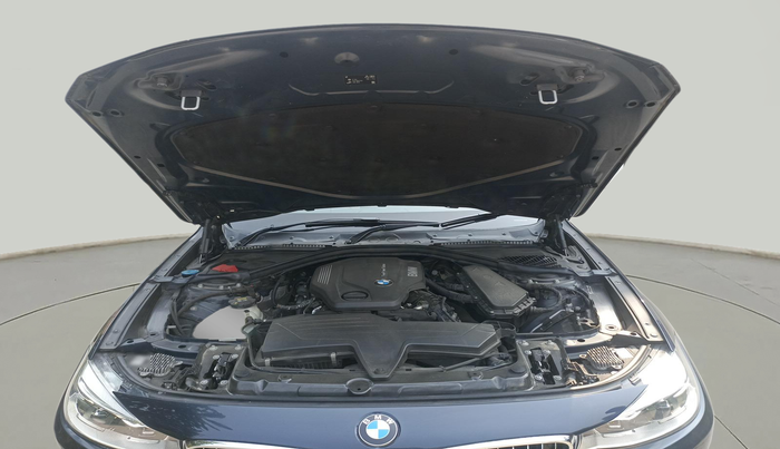 2018 BMW 3 Series  GT 320d Luxury Line, Diesel, Automatic, 44,075 km, exterior