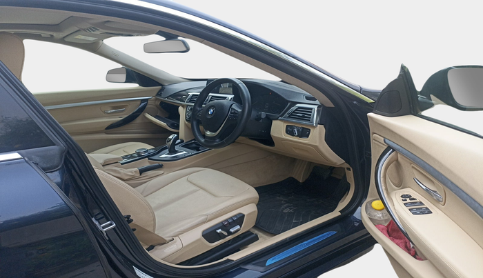 2018 BMW 3 Series  GT 320d Luxury Line, Diesel, Automatic, 44,075 km, interior