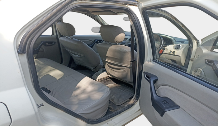 2012 Mahindra Verito 1.5 D6, Diesel, Manual, 2,11,771 km, interior