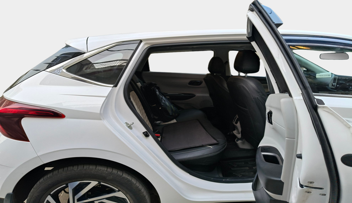 2024 Hyundai NEW I20 ASTA 1.2 MT, Petrol, Manual, 5,841 km, interior