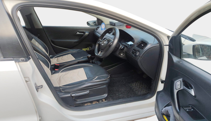 2016 Volkswagen Polo TRENDLINE 1.2L PETROL, Petrol, Manual, 62,986 km, interior