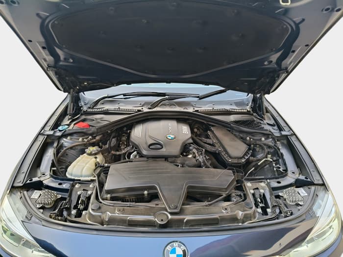 2018 BMW 3 Series  GT 320d Luxury Line, Diesel, Automatic, 43,195 km, exterior