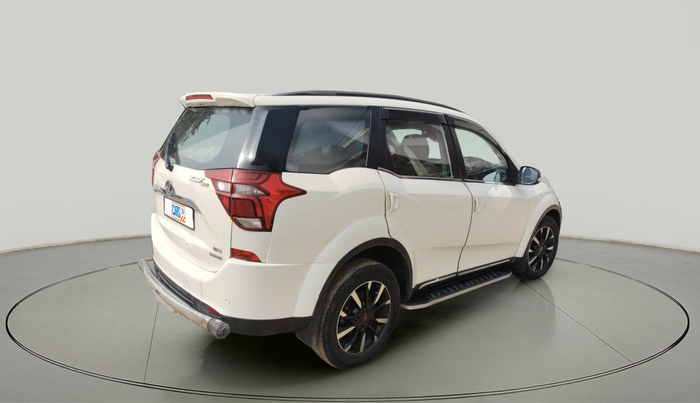 2020 Mahindra XUV500 W11 AT, Diesel, Automatic, 1,19,896 km, exterior