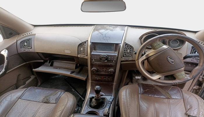 2011 Mahindra XUV500 W6, Diesel, Manual, 1,48,951 km, interior