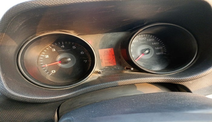 2019 Mahindra TUV300 T6 PLUS, Diesel, Manual, 1,84,601 km, interior