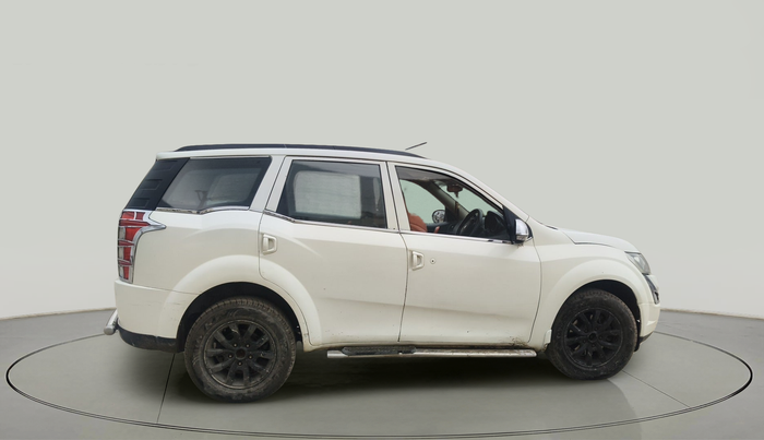2016 Mahindra XUV500 W4, Diesel, Manual, 1,15,233 km, exterior
