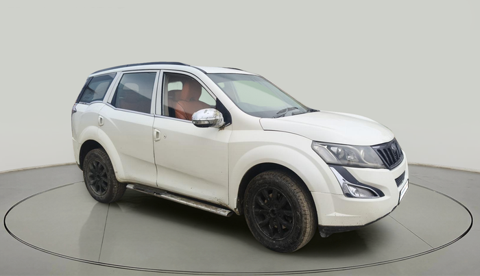 2016 Mahindra XUV500 W4, Diesel, Manual, 1,15,233 km, exterior