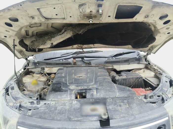 2016 Mahindra XUV500 W4, Diesel, Manual, 1,15,233 km, exterior