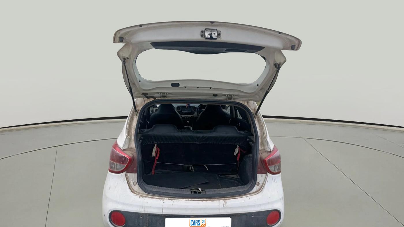 2017 Hyundai Grand i10 SPORTZ (O) 1.2 U2 CRDI, Diesel, Manual, 1,01,685 km, exterior