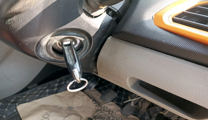 2016 Tata Tiago XT PETROL, Petrol, Manual, 70,122 km, interior