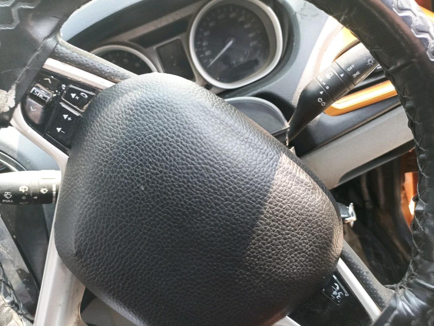 2016 Tata Tiago XT PETROL, Petrol, Manual, 70,122 km, interior