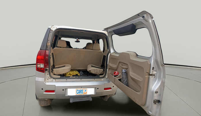 2016 Mahindra TUV300 T8, Diesel, Manual, 1,40,205 km, exterior