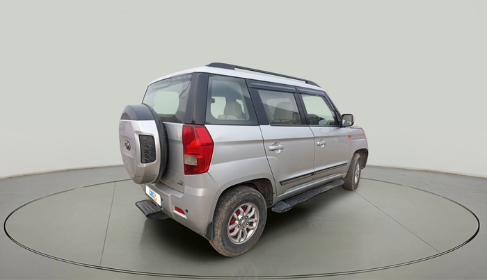 2016 Mahindra TUV300 T8, Diesel, Manual, 1,40,205 km, exterior