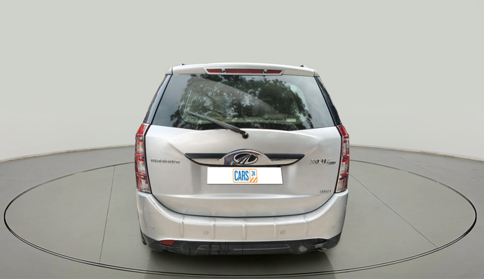 2016 Mahindra XUV500 W10, Diesel, Manual, 1,75,632 km, exterior