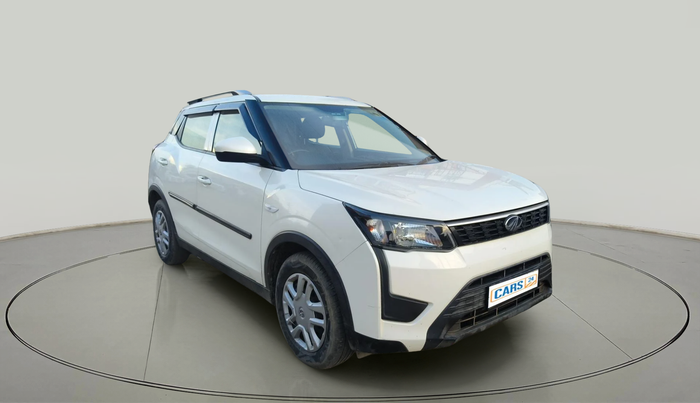 2019 Mahindra XUV300 W4 1.2 PETROL, Petrol, Manual, 19,879 km, exterior