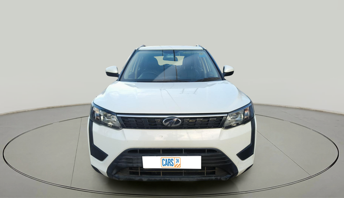 2019 Mahindra XUV300 W4 1.2 PETROL, Petrol, Manual, 19,879 km, exterior