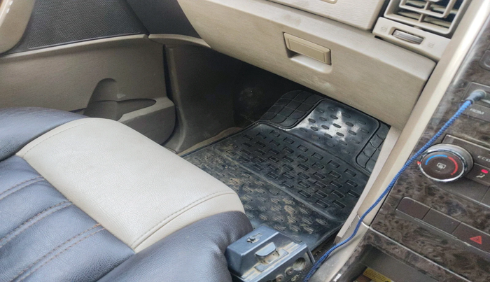 2013 Mahindra XUV500 W4, Diesel, Manual, 95,201 km, interior