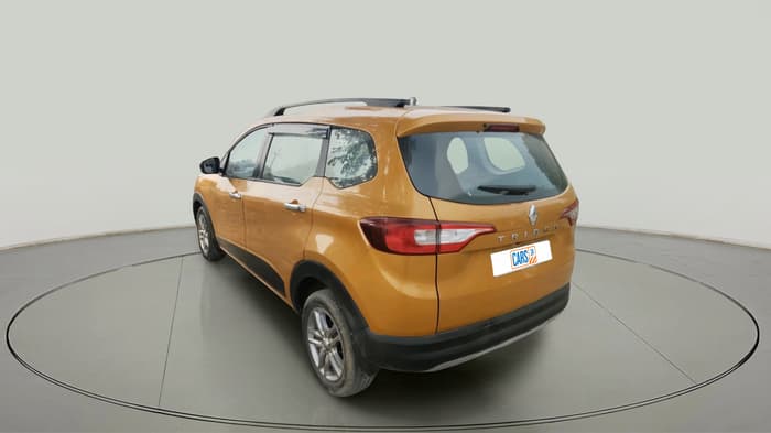 2022 Renault TRIBER RXZ, Petrol, Manual, 92,011 km, exterior