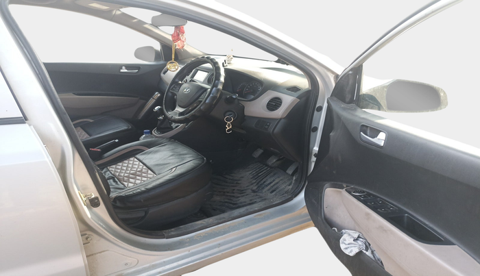 2017 Hyundai Grand i10 SPORTZ 1.2 KAPPA VTVT, Petrol, Manual, 80,952 km, interior