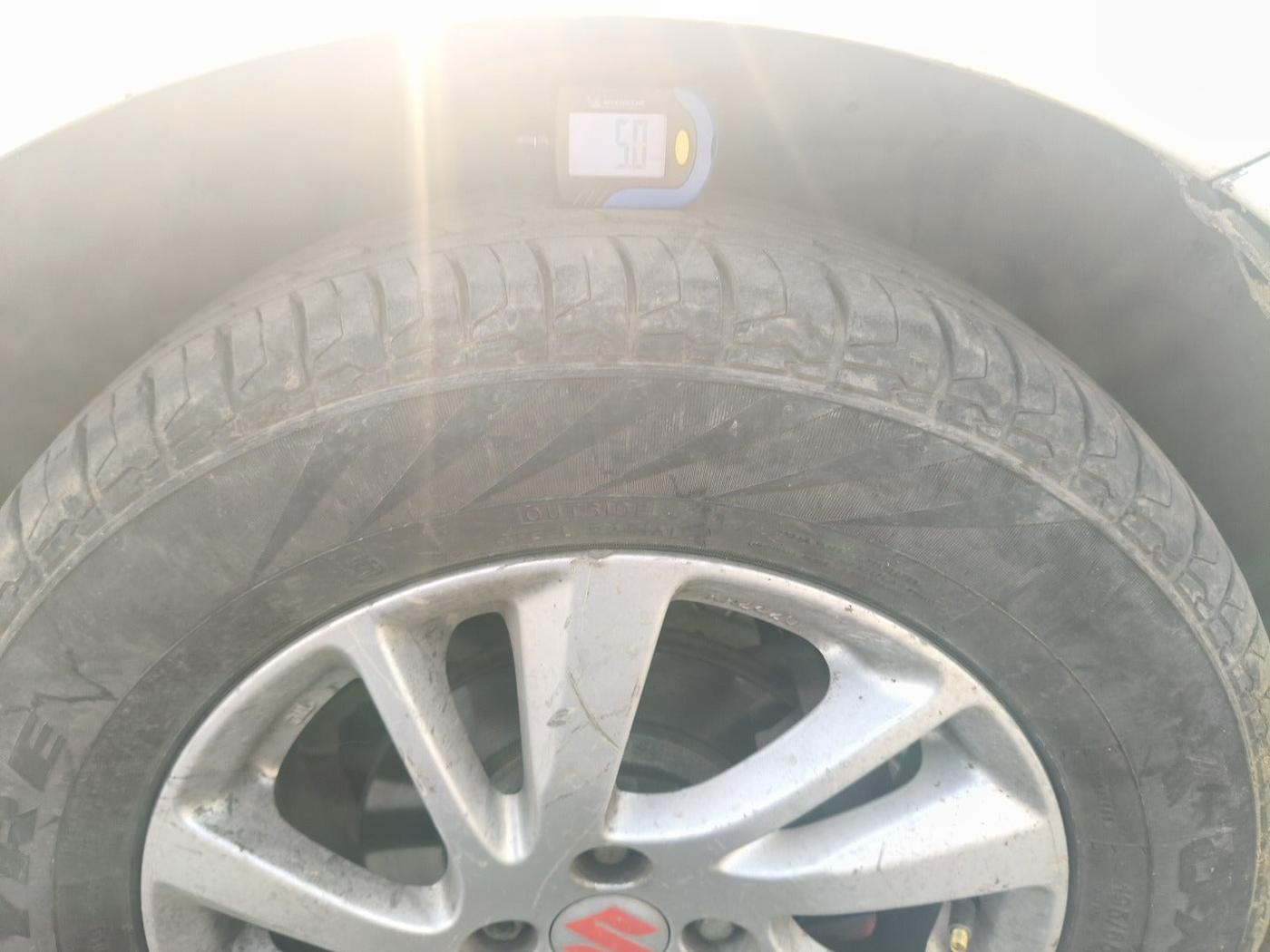 2013 Maruti Swift Dzire VDI, Diesel, Manual, 1,46,374 km, tyre
