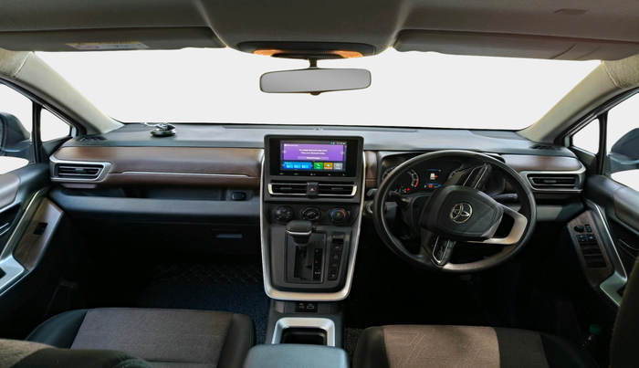 2023 Toyota INNOVA HYCROSS GX (O) 7 STR, Petrol, Automatic, 37,919 km, interior