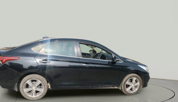 2018 Hyundai Verna 1.6 SX (O) CRDI MT, Diesel, Manual, 1,29,053 km, exterior