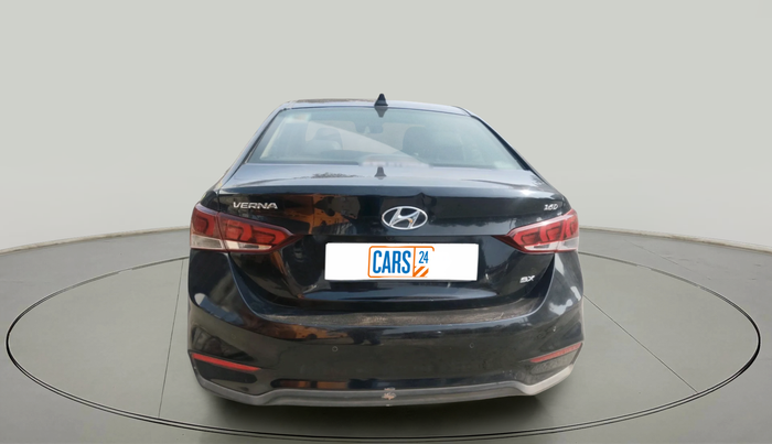 2018 Hyundai Verna 1.6 SX (O) CRDI MT, Diesel, Manual, 1,29,053 km, exterior