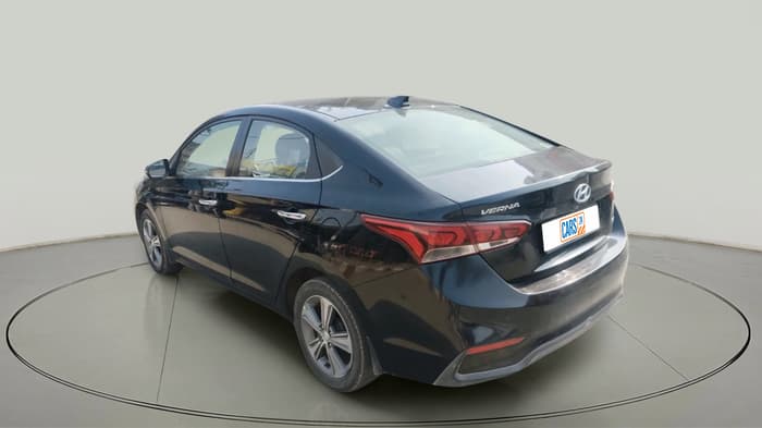 2018 Hyundai Verna 1.6 SX (O) CRDI MT, Diesel, Manual, 1,29,053 km, exterior