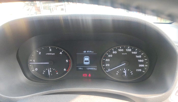 2018 Hyundai Verna 1.6 SX (O) CRDI MT, Diesel, Manual, 1,29,053 km, interior