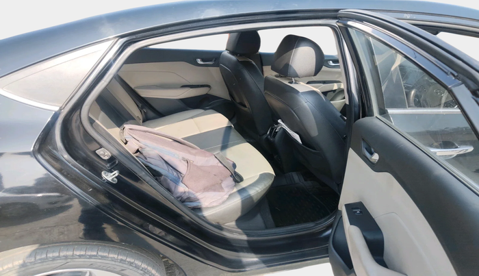 2018 Hyundai Verna 1.6 SX (O) CRDI MT, Diesel, Manual, 1,29,053 km, interior