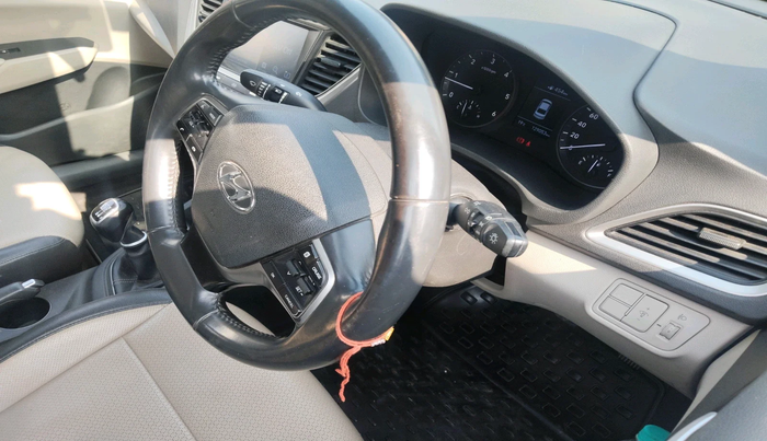 2018 Hyundai Verna 1.6 SX (O) CRDI MT, Diesel, Manual, 1,29,053 km, interior