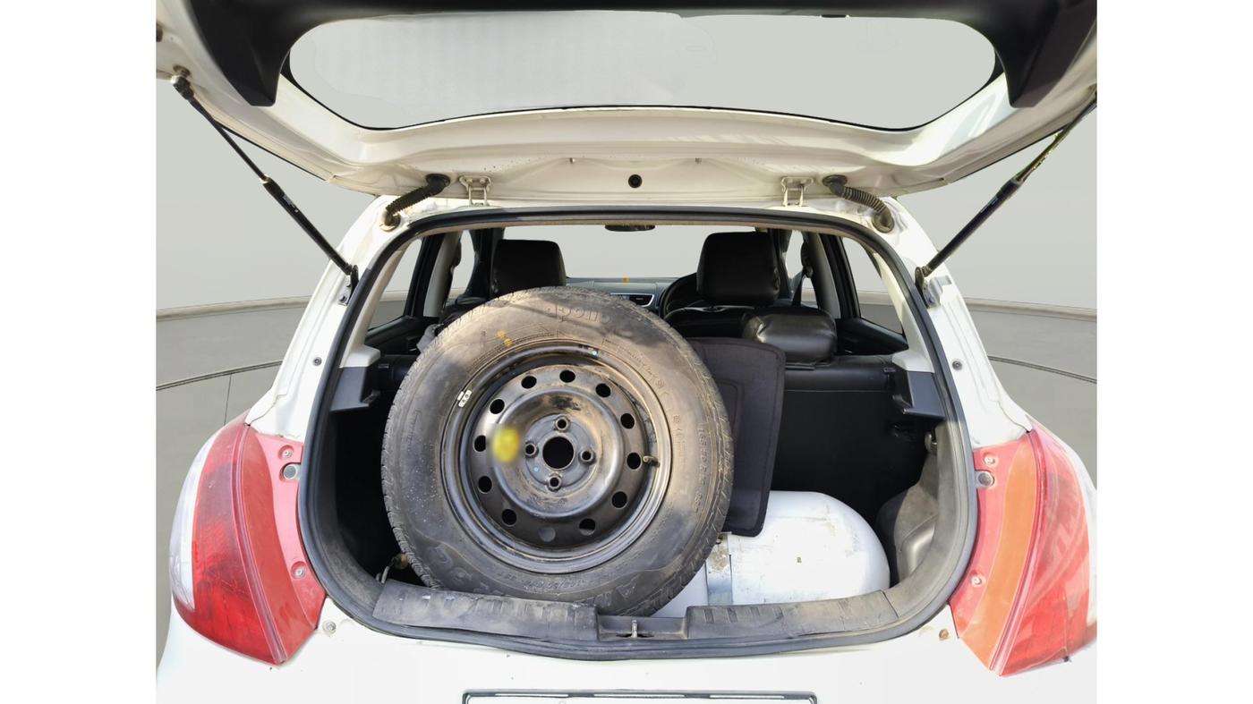 2016 Maruti Swift Dzire ZXI, Petrol, Manual, 72,500 km, exterior
