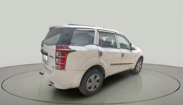 2017 Mahindra XUV500 W4, Diesel, Manual, 94,000 km, exterior