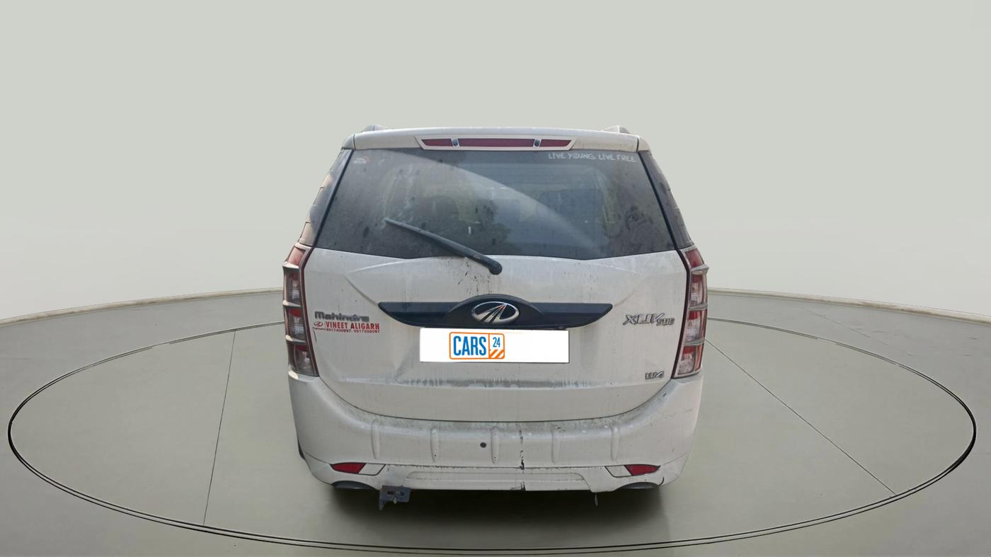 2017 Mahindra XUV500 W4, Diesel, Manual, 94,000 km, exterior