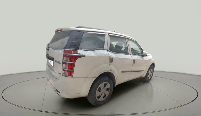 2017 Mahindra XUV500 W4, Diesel, Manual, 94,000 km, exterior