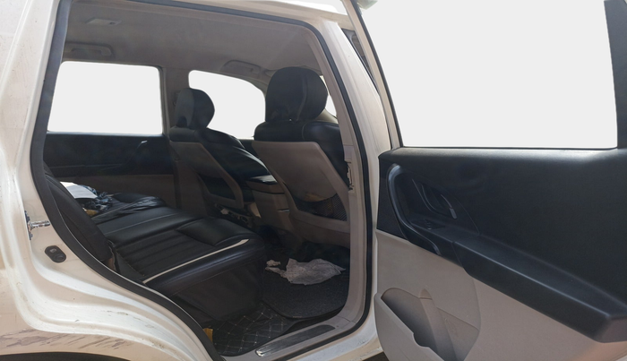 2017 Mahindra XUV500 W4, Diesel, Manual, 94,000 km, interior