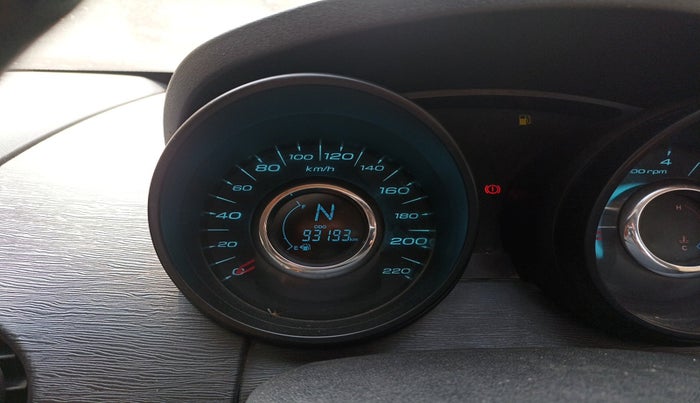 2017 Mahindra XUV500 W4, Diesel, Manual, 94,000 km, interior