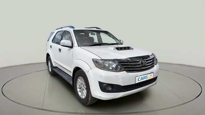 2012 Toyota Fortuner 3.0 4X2 AT, Diesel, Automatic, 1,15,016 km, exterior