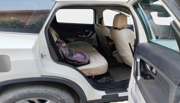 2021 Tata Safari XT PLUS, Diesel, Manual, 52,779 km, interior